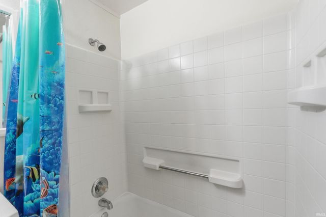 1004 Keller Drive, New Haven, IN 46774