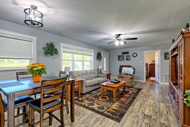 60 Tarrent Street, Andrews, NC 28901