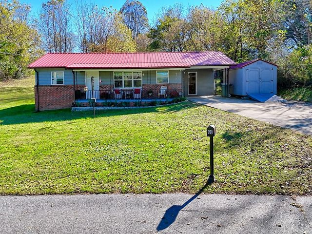 60 Tarrent Street, Andrews, NC 28901