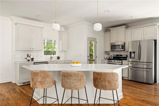 737 St Charles Avenue NE, Atlanta, GA 30306