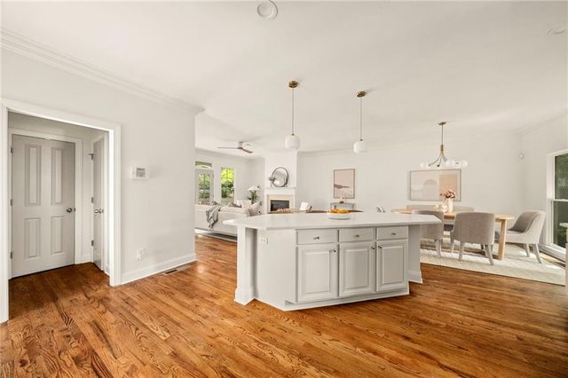 737 St Charles Avenue NE, Atlanta, GA 30306