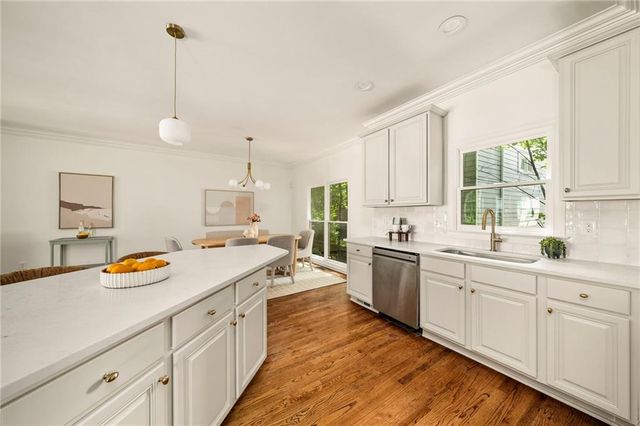 737 St Charles Avenue NE, Atlanta, GA 30306