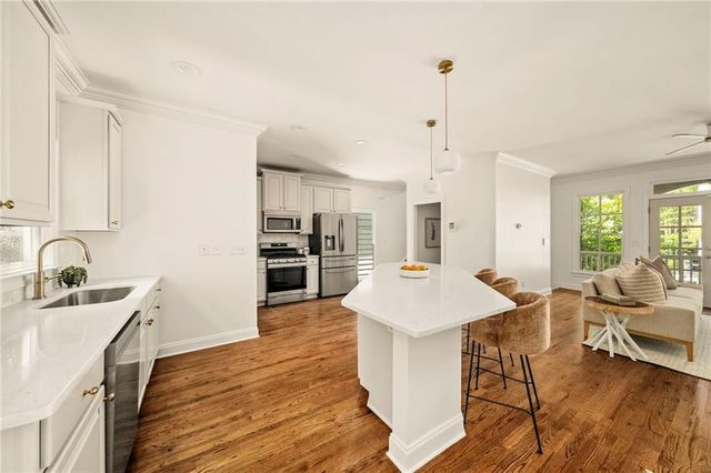 737 St Charles Avenue NE, Atlanta, GA 30306