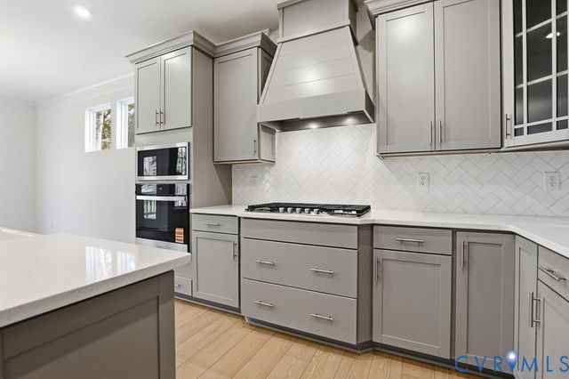 2512 Forget Me Not Ln, Glen Allen, VA 23060