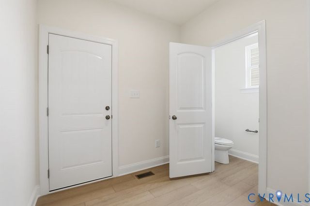 2512 Forget Me Not Ln, Glen Allen, VA 23060