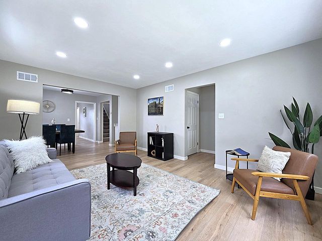 6169 W Spencer PLACE, Milwaukee, WI 53218