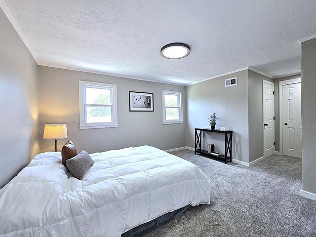 6169 W Spencer PLACE, Milwaukee, WI 53218