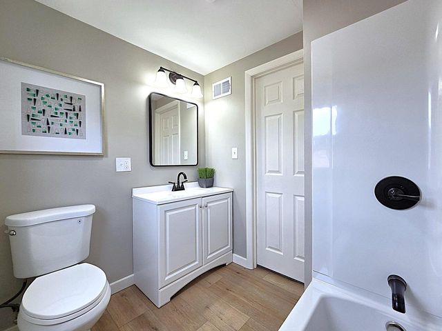 6169 W Spencer PLACE, Milwaukee, WI 53218