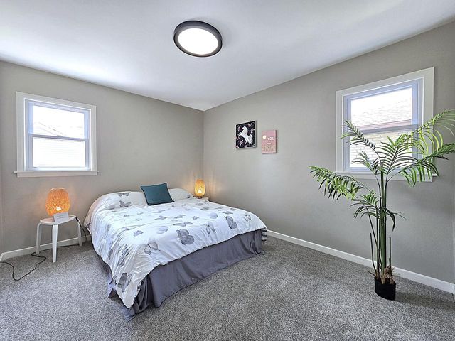 6169 W Spencer PLACE, Milwaukee, WI 53218