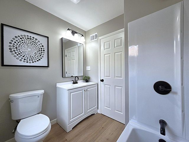 6169 W Spencer PLACE, Milwaukee, WI 53218