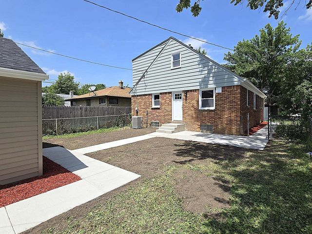 6169 W Spencer PLACE, Milwaukee, WI 53218
