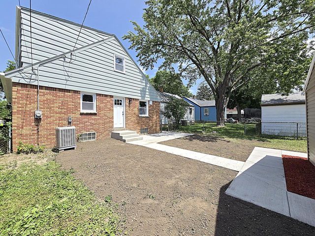 6169 W Spencer PLACE, Milwaukee, WI 53218