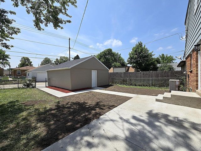 6169 W Spencer PLACE, Milwaukee, WI 53218
