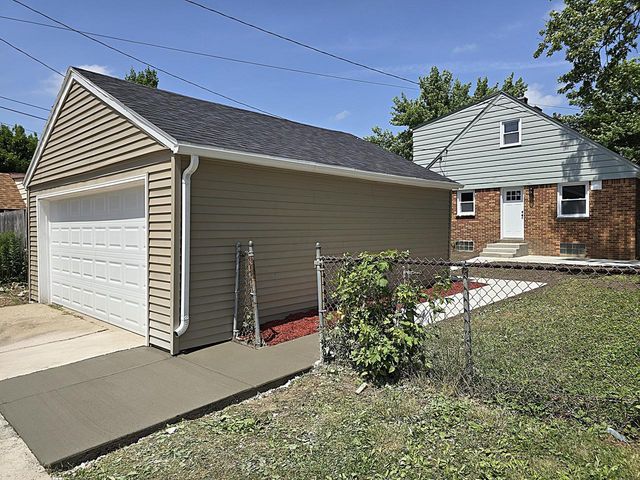6169 W Spencer PLACE, Milwaukee, WI 53218