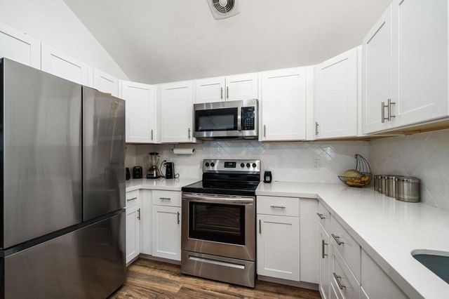 53511 Avenida Obregon, La Quinta, CA 92253