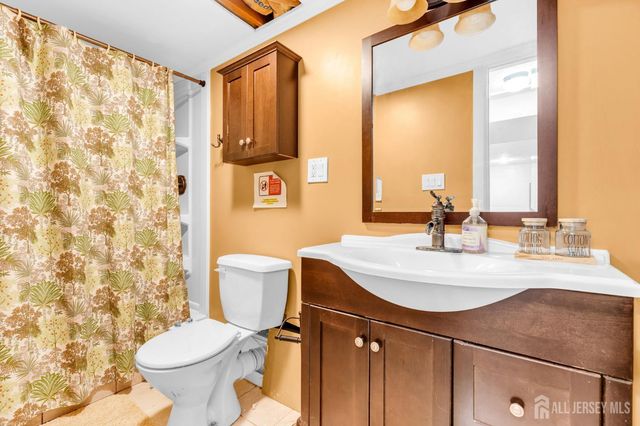 77 michael Road, Spotswood, NJ 08884