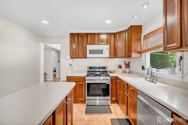 77 michael Road, Spotswood, NJ 08884
