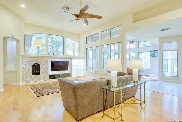 3607 Rustling Oaks, San Antonio, TX 78259