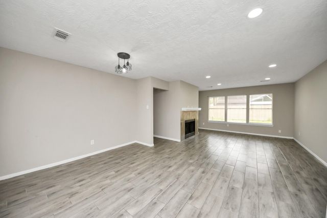 4915 Pecan Grove Drive, Pearland, TX 77584