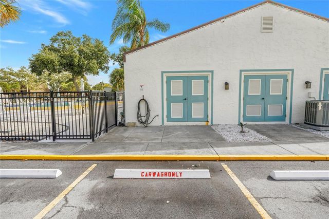 9224 MISSION OAKS BOULEVARD, Seminole, FL 33776