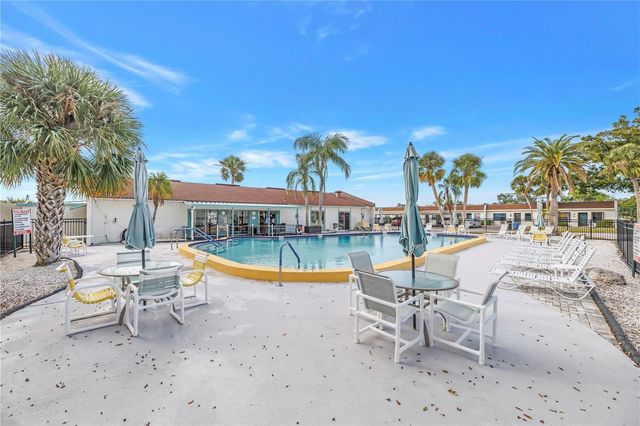 9224 MISSION OAKS BOULEVARD, Seminole, FL 33776