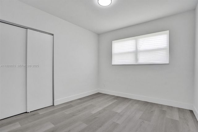 1041 NE 169th St, Miami, FL 33162