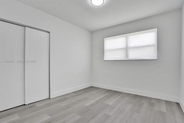 1041 NE 169th St, Miami, FL 33162