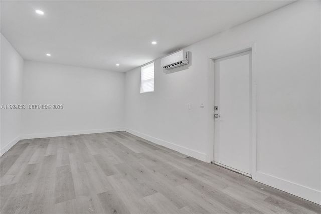 1041 NE 169th St, Miami, FL 33162