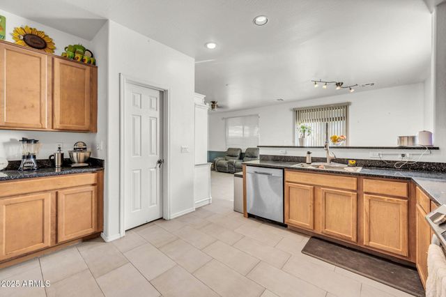 20243 N RYANS Trail, Maricopa, AZ 85138