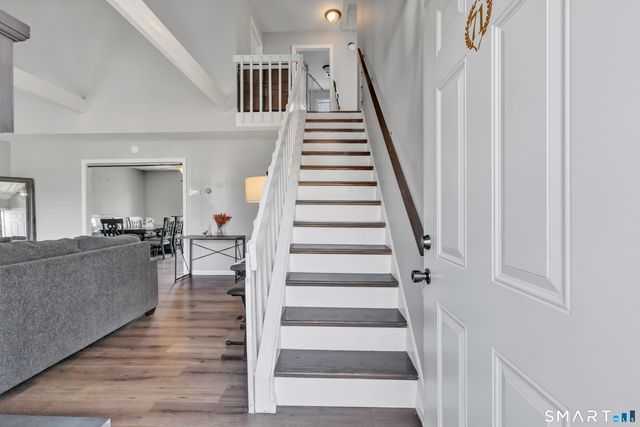 71 Cliff Street, Naugatuck, CT 06770