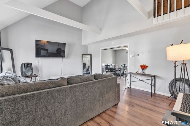 71 Cliff Street, Naugatuck, CT 06770