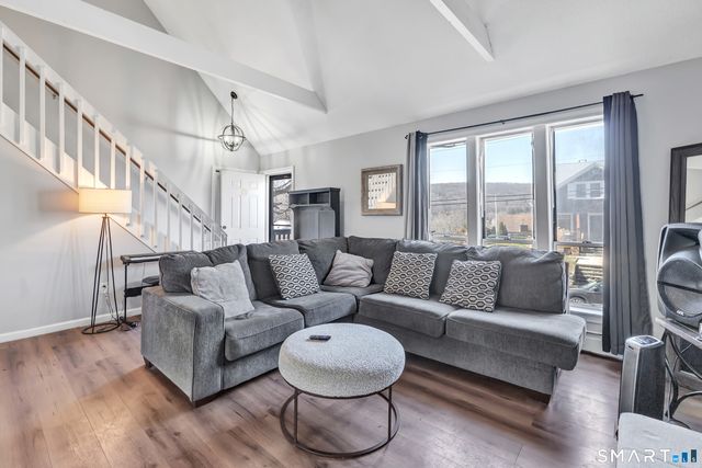 71 Cliff Street, Naugatuck, CT 06770