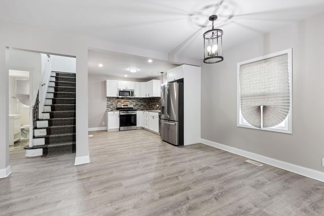 4224 W 10th Avenue, Gary, IN 46404