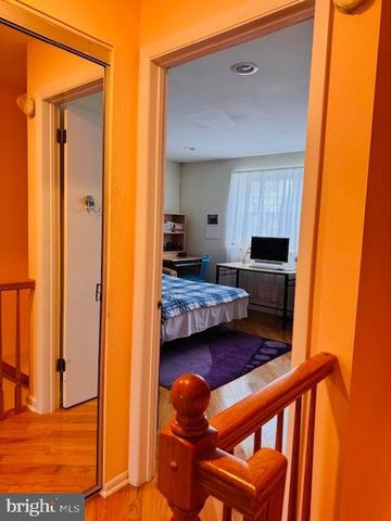 632 LONGFELLOW CT, Warminster, PA 18974