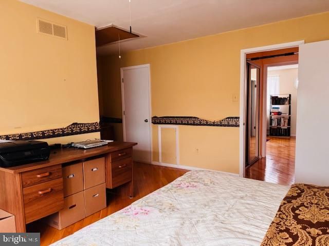 632 LONGFELLOW CT, Warminster, PA 18974