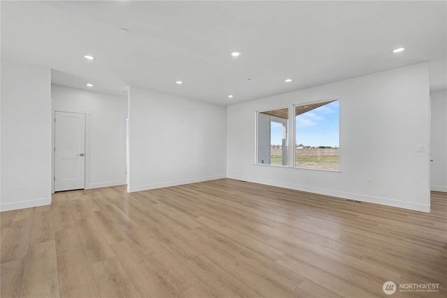 2920 NE Rd H, Moses Lake, WA 98837