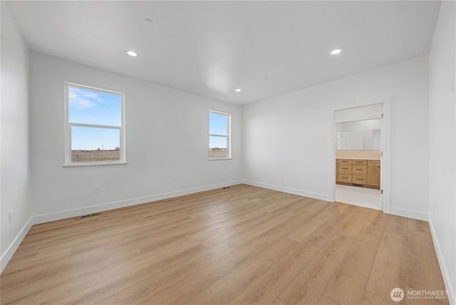 2920 NE Rd H, Moses Lake, WA 98837