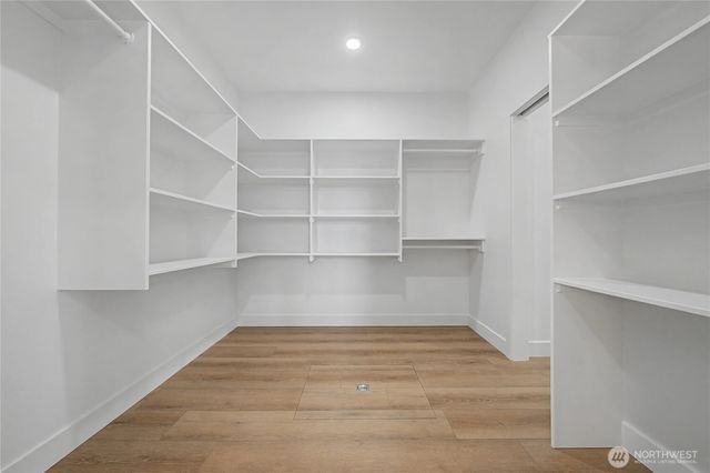 2920 NE Rd H, Moses Lake, WA 98837