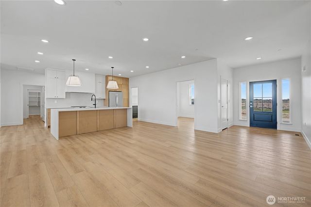 2920 NE Rd H, Moses Lake, WA 98837