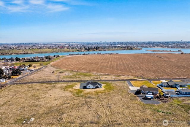 2920 NE Rd H, Moses Lake, WA 98837