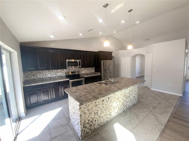 12126 MILLINGTON AVENUE, Weeki Wachee, FL 34614