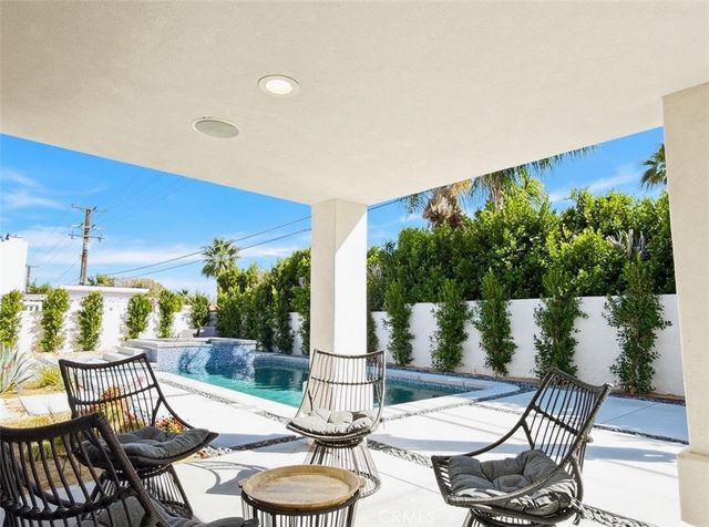 363 W Yorba, Palm Springs, CA 92262