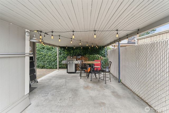 2921 Fredricksen Street, Enumclaw, WA 98022