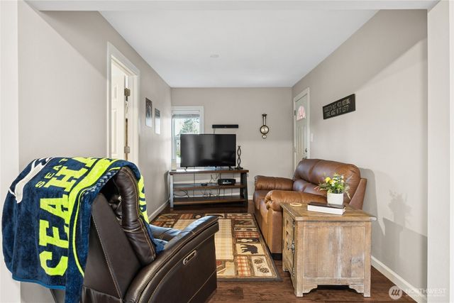 2921 Fredricksen Street, Enumclaw, WA 98022