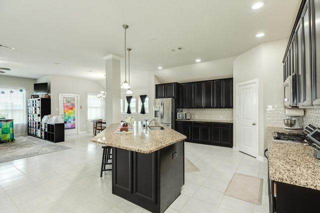 3406 Lake Court, Iowa Colony, TX 77583