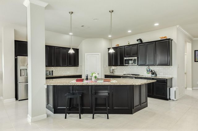 3406 Lake Court, Iowa Colony, TX 77583