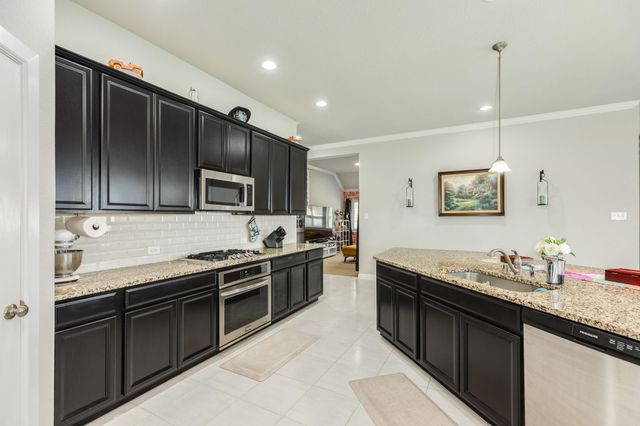 3406 Lake Court, Iowa Colony, TX 77583