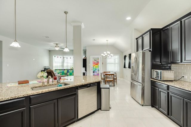 3406 Lake Court, Iowa Colony, TX 77583