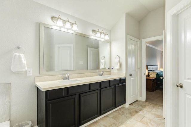 3406 Lake Court, Iowa Colony, TX 77583