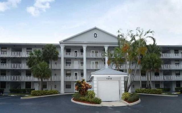 1518 Whitehall Dr 104, Davie, FL 33324